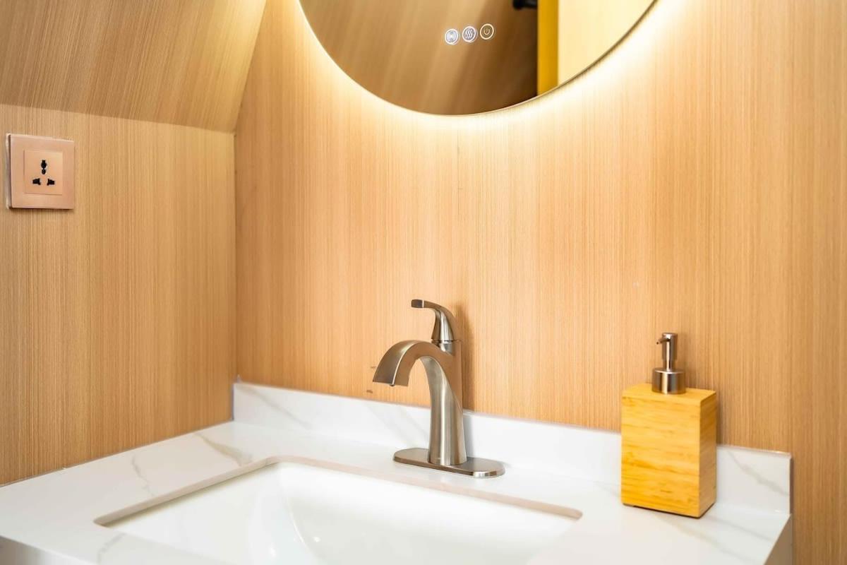 Hotel Glamping In The Urban à Glendora Extérieur photo