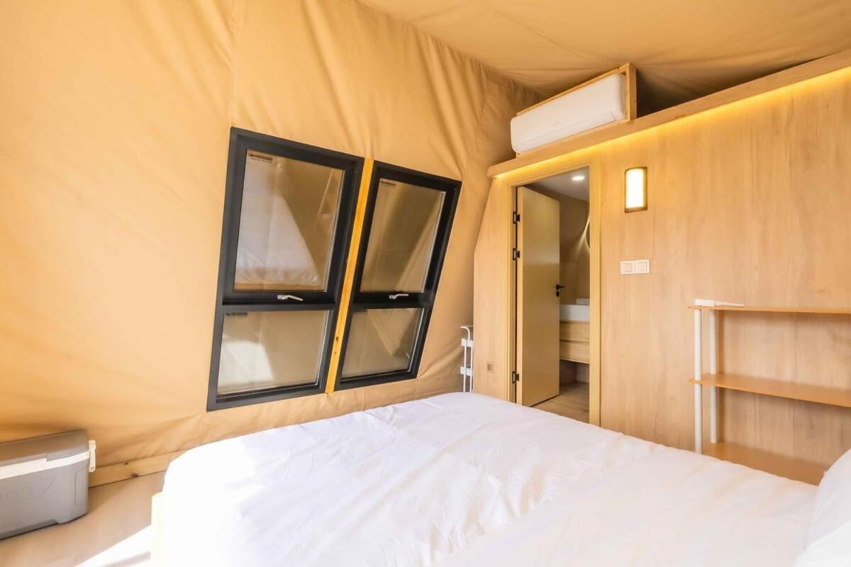 Hotel Glamping In The Urban à Glendora Extérieur photo