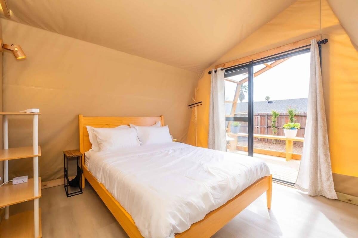 Hotel Glamping In The Urban à Glendora Extérieur photo