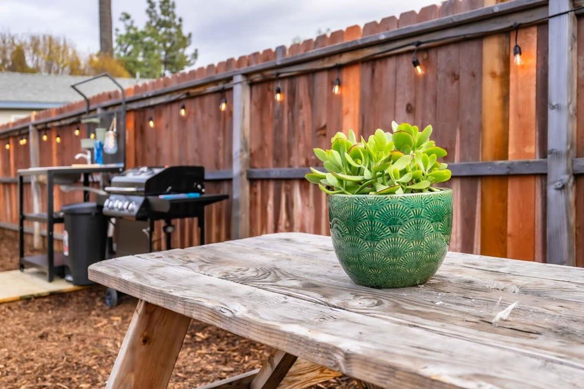 Hotel Glamping In The Urban à Glendora Extérieur photo